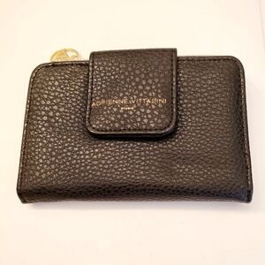 Adrienne Vittadini Studio Black Wallet, 3.5 By 5.5 Inches, Good Condition